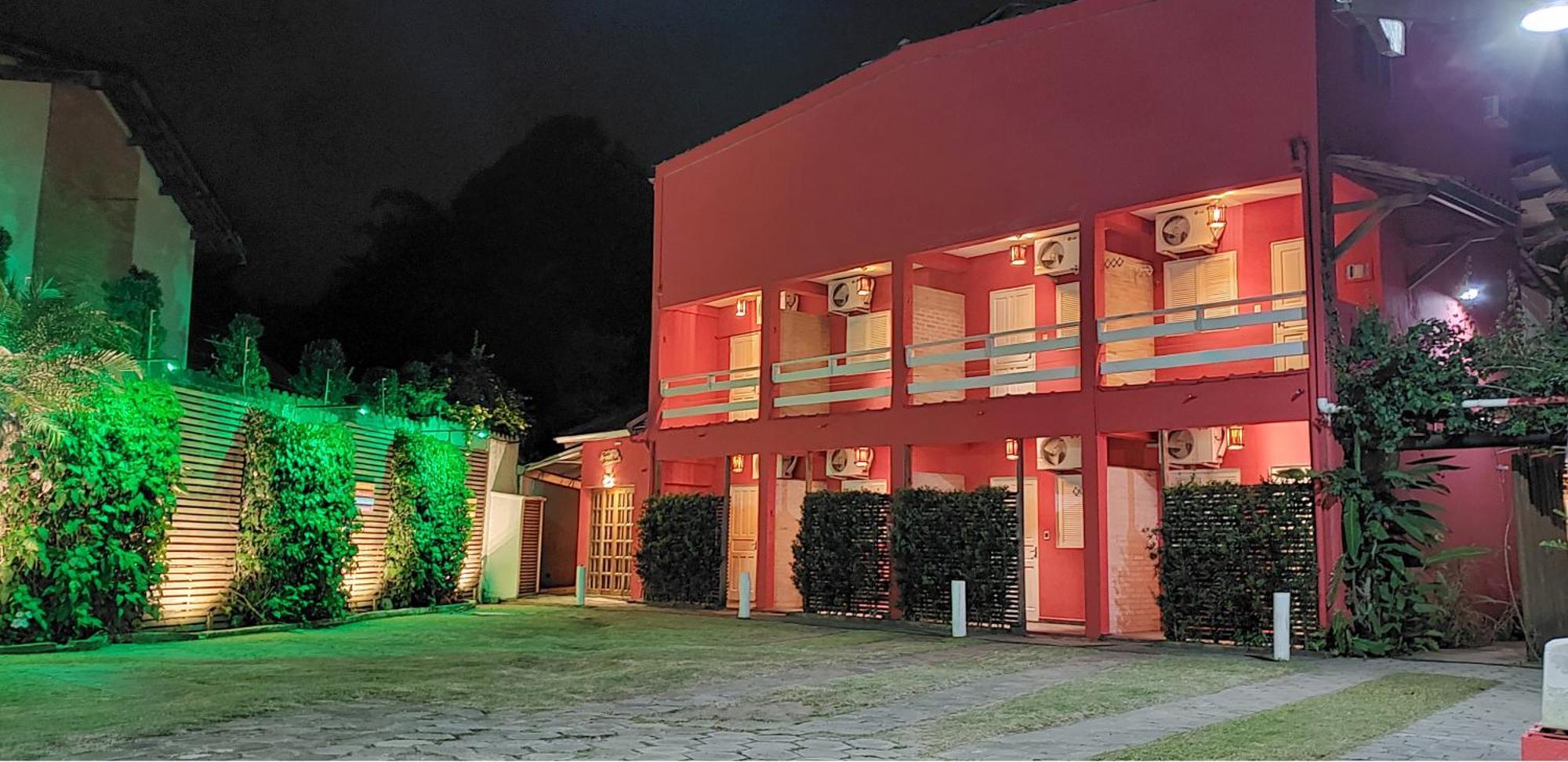 Pousada Parcel Das Ilhas Barra do Sahy Buitenkant foto